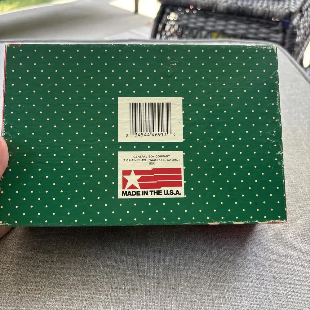 General Box Co School Pencil Pen Goose Family Red Green Heart Country Vintage